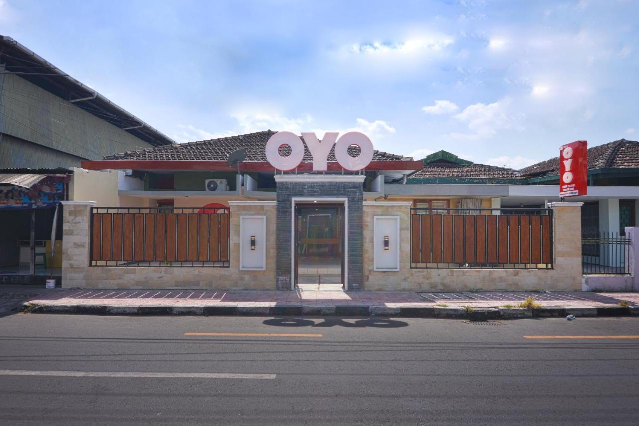 Super Oyo 1046 Omah Pathok Hotell Yogyakarta Exteriör bild