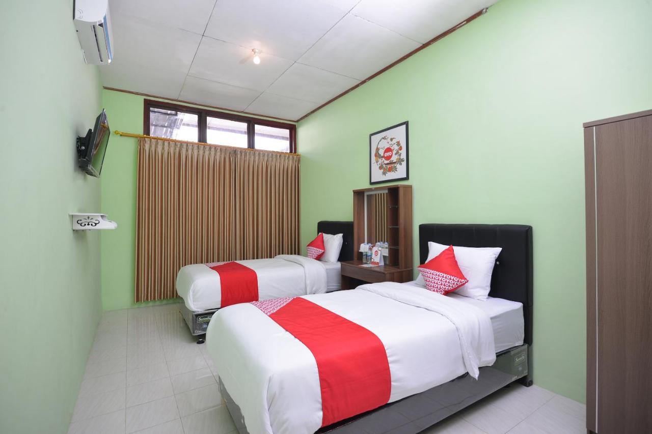 Super Oyo 1046 Omah Pathok Hotell Yogyakarta Exteriör bild