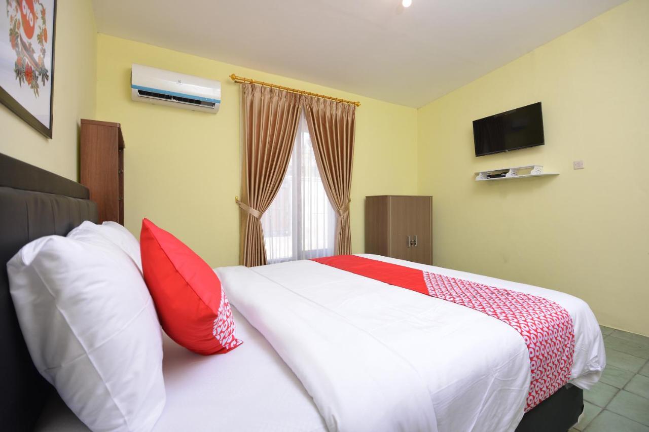 Super Oyo 1046 Omah Pathok Hotell Yogyakarta Exteriör bild