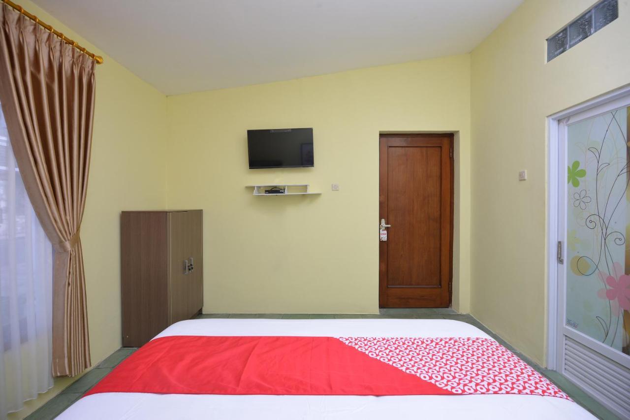 Super Oyo 1046 Omah Pathok Hotell Yogyakarta Exteriör bild