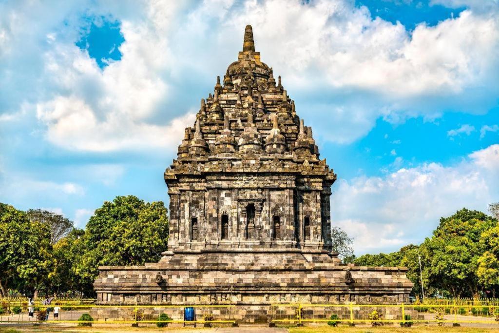 Super Oyo 1046 Omah Pathok Hotell Yogyakarta Exteriör bild