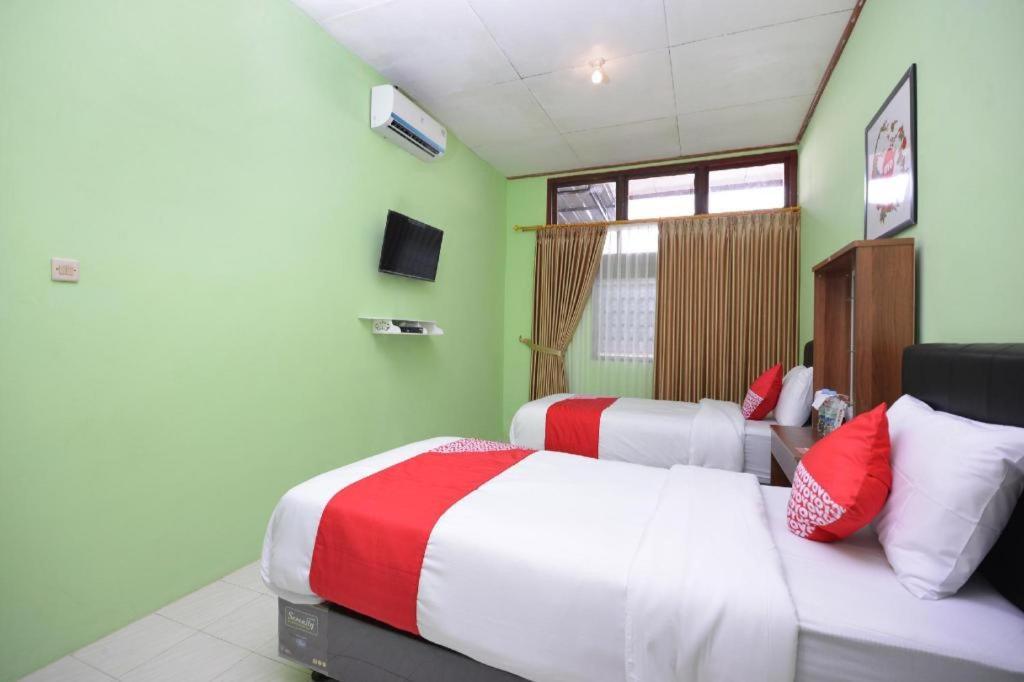 Super Oyo 1046 Omah Pathok Hotell Yogyakarta Exteriör bild