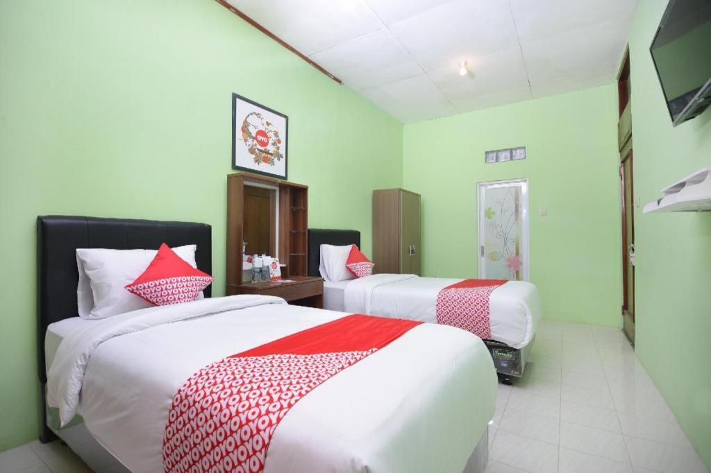 Super Oyo 1046 Omah Pathok Hotell Yogyakarta Exteriör bild