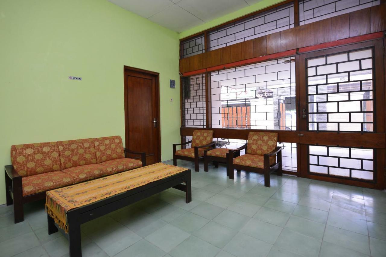 Super Oyo 1046 Omah Pathok Hotell Yogyakarta Exteriör bild